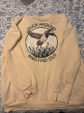 Men's Cream Graphic Sweatshirt - 'Duck Around' Print